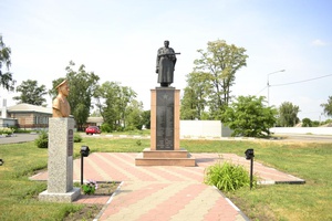 Братская могила советских воинов, с. Бобровы Дворы